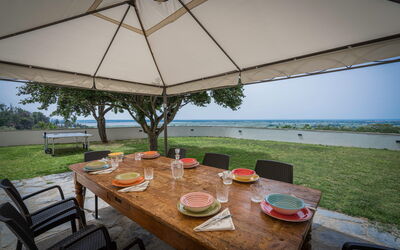 Massarosa Front Lake, The Gargoyles