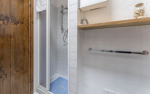 Casa Anita - Castellina In Chianti - Granaio, Tosc: Eigendom, Loodgieterswerkinrichting, Hout, Interieur Ontwerp, Verdieping, Badkamer, Flooring, Loodgieter, Huis