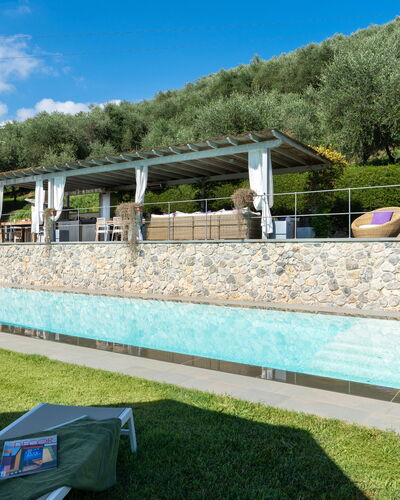 Luxury Green Marignana Villa, Versilia, Pool, Ac,: Lucht, Wolk, Fabriek, Boom, Schaduw, Zwembad, Gras, Vrije Tijd, Stedelijk Ontwerp, Recreatie