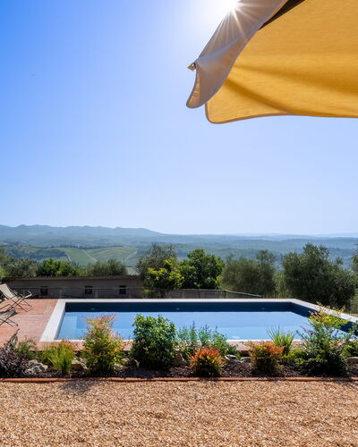 Casa Di Luca, Pool, Castelnuovo Berardenga: Zwembad, Landschap, Tuin, Landscaping, Toevlucht, Eco Hotel, Schaduw, Ligstoel, Buitenmeubels, Landgoed