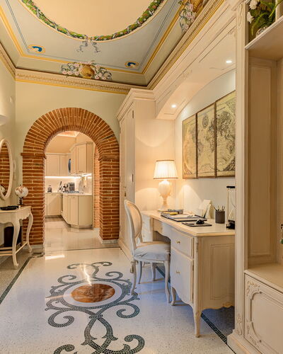 Charming Apartment Cartoni - Città Della Pieve, Um: Meubilair, Eigendom, Fotolijst, Tafel, Stoel, Interieur Ontwerp, Gebouw, Hal, Hout, Huis