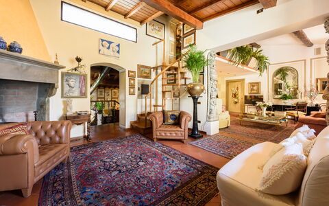 Residenza Del Desco: Fabriek, Fotolijst, Comfort, Decoratie, Kamerplant, Interieur Ontwerp, Bankstel, Verdieping, Woonkamer, Flooring