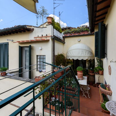 Residenza Del Desco: Fabriek, Lucht, Venster, Gebouw, Azure, Bloempot, Wolk, Hout, Kamerplant, Buurt