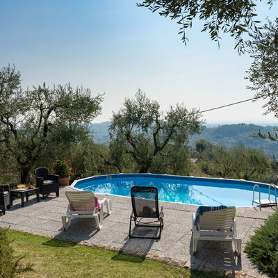 Casa Mimy: Water, Lucht, Fabriek, Zwembad, Boom, Buitenmeubels, Schaduw, Vrije Tijd, Onroerend Goed, Landschap