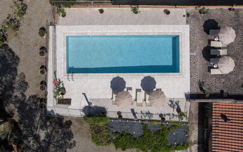 Anilde, Holiday Home with Pool, Wifi, Tuscany: Fabriek, Venster, Gebouw, Water, Azure, Rechthoek, Stedelijk Ontwerp, Facade, Kunst, Schaduw