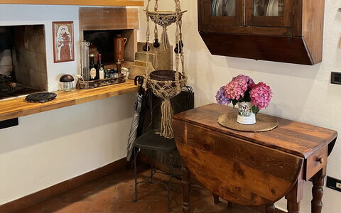 Molin Barletta, Private Pool, Nature - Marliana, T: Meubilair, Interieur Ontwerp, Hout, Flooring, Verdieping, Verlichting, Kamer, Beits, Keuken, Stellingen