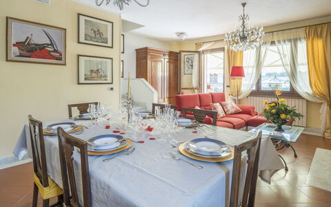 La Bouganville, Forte Dei Marmi, Private Garden, W: Meubilair, Interieur Ontwerp, Flooring, Tafel, Plafond, Stoel, Kamer, Eetkamer, Verdieping, Keuken En Eettafel
