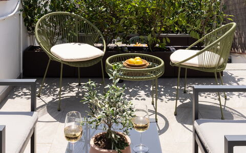 Lucca Old Town Apartment - Lucca, Toscana: Meubilair, Buitenmeubels, Bloempot, Stoel, Buitentafel, Tafel, Kamerplant, Tuin, Patio