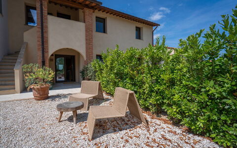 Coratina Spereto Apartment with Pool, Montaione: Fabriek, Gebouw, Lucht, Venster, Wolk, Huis, Land Lot, Landschap, Verblijf, Onroerend Goed