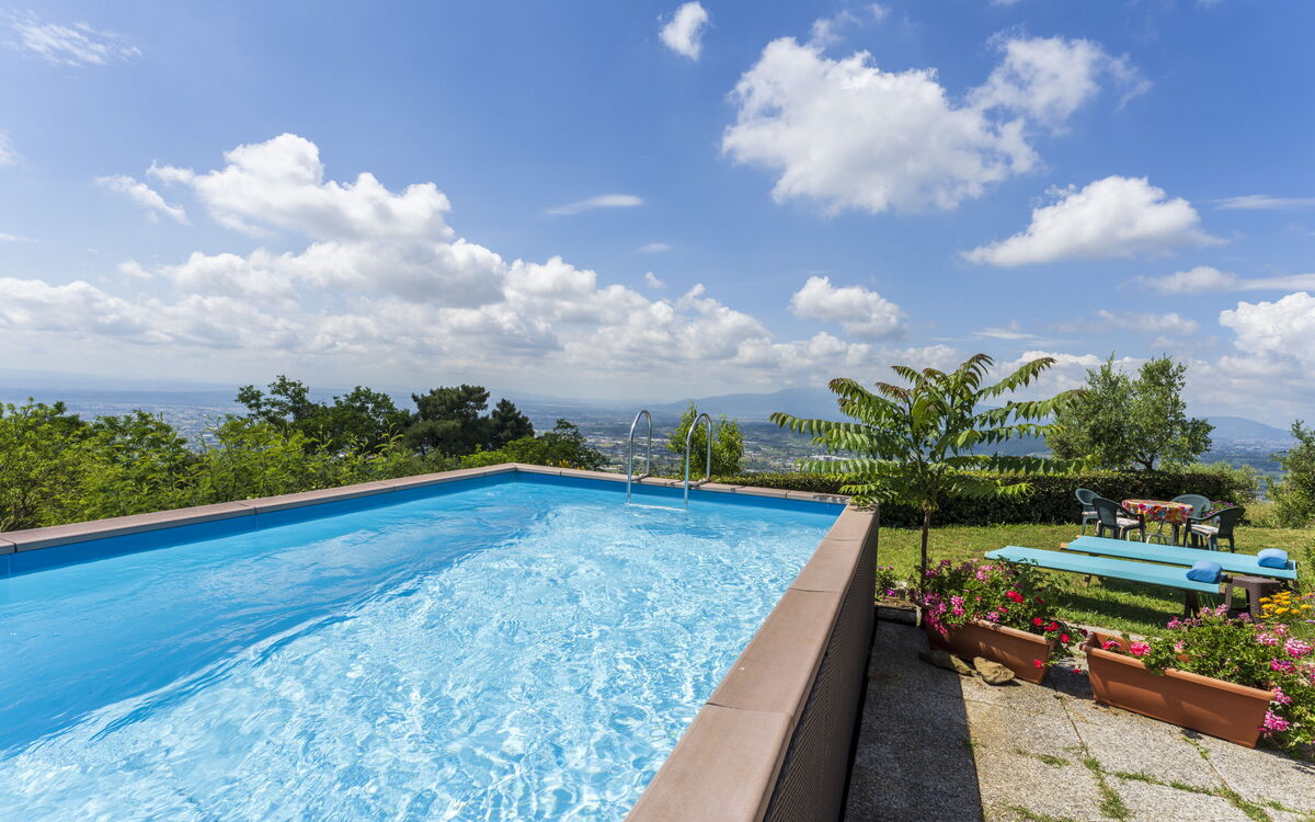 La Casa Di Elda, Holiday Home With Pool, Uzzano, T