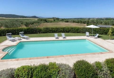 Villa Sant'andrea: Water, Lucht, Eigendom, Zwembad, Fabriek, Gebouw, Rechthoek, Schaduw, Land Lot, Vrije Tijd