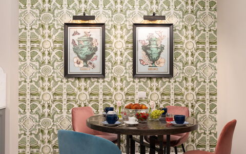 Pazzi Penthouse Luxury Apartment in Florence by Pa: Tafel, Meubilair, Eigendom, Stoel, Hout, Textiel, Interieur Ontwerp, Fotolijst, Muur, Kunst