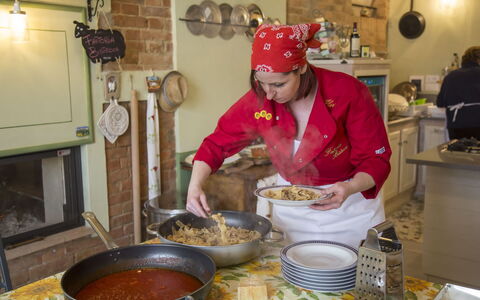 Casale Della Torre: Voedsel, Tableware, Keuken, Keuken, Koken, Schotel