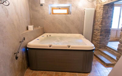Casa Il Sogno With Private Jacuzzi In Pescia