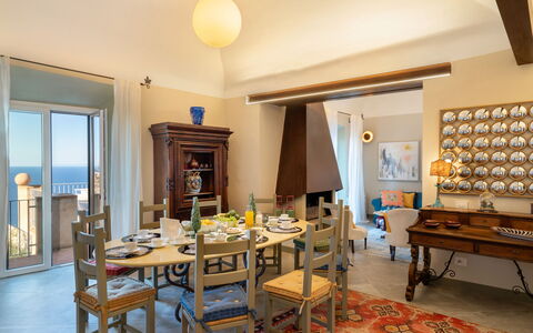 Sunset Sea View, Baratti, Populonia, Wifi, Ac: Tafel, Meubilair, Eigendom, Stoel, Gebouw, Hout, Verlichting, Interieur Ontwerp, Fotolijst, Flooring