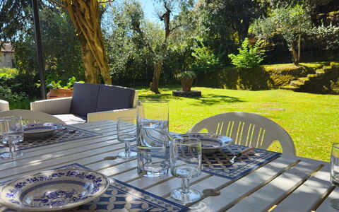 La Piccola Rocca: Tafel, Fabriek, Tableware, Meubilair, Buitentafel, Stoel, Boom, Buitenmeubels, Keuken En Eettafel, Wijnglas