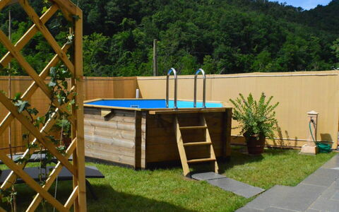 Casa Montebello: Fabriek, Eigendom, Boom, Land Lot, Hout, Schaduw, Lucht, Gras, Openbare Ruimte, Vrije Tijd