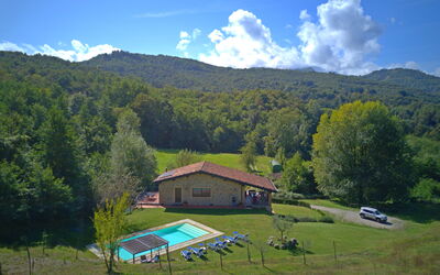 Villa with pool in Garfagnana