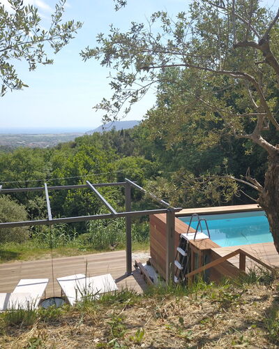 Villa Di Confine: Fabriek, Lucht, Plantengemeenschap, Boom, Schaduw, Vegetation, Zwembad, Land Lot, Gras, Vrije Tijd