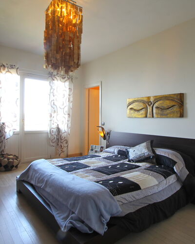 Panorama: Eigendom, Meubilair, Fotolijst, Gebouw, Comfort, Hout, Textiel, Interieur Ontwerp, Verdieping, Flooring