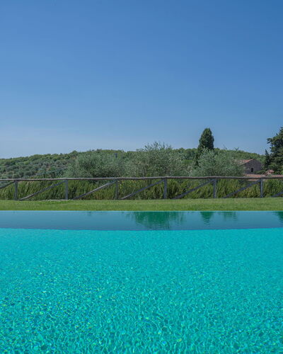 Chiara House In Galenda, Chianti, Pool And Nature: Water, Lucht, Watervoorraden, Fabriek, Natuur, Boom, Natuurlijk Landschap, Meer, Kust En Oceanic Landvormen, Zwembad