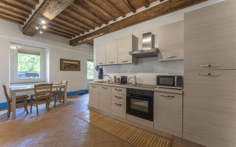 Le Casaline Di Sopra, Massa Marittima: Cabinetry, Meubilair, Countertop, Stoel, Lade, Venster, Fornuis, Hout, Gebouw, Toestel Van De Keuken