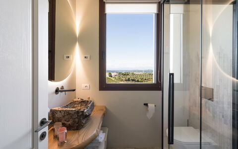 Ciliegino Spereto Apartment, Pool And Relax , Mont: Eigendom, Hout, Venster, Interieur Ontwerp, Schaduw, Gebouw, Verdieping, Flooring, Onroerend Goed