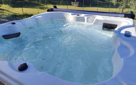 Casa Andrea: Water, Zwembad, Azure, Fabriek, Rechthoek, Samengesteld Materiaal, Buitenmeubels, Vrije Tijd, Automotive Buiten