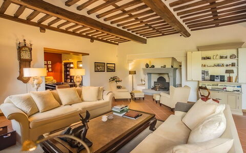 Villa Bongi: Meubilair, Interieur Ontwerp, Muur, Bankstel, Flooring, Plafond, Hout, Kamer, Woonkamer, Verdieping