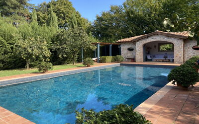 Villa Bongi: Water, Zwembad, Samengesteld Materiaal, Waterpartij, Schaduw, Landgoed, Toevlucht, Hacienda, Tuin, Eco Hotel