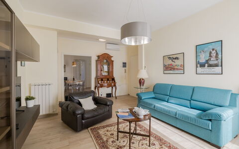 Casa Maria: Meubilair, Interieur Ontwerp, Bankstel, Flooring, Verdieping, Kamer, Woonkamer, Hout, Plafond, Tafel