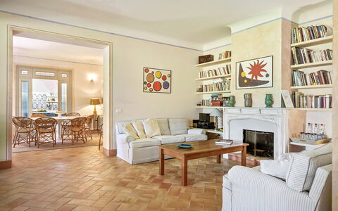 Casale Rosa: Flooring, Verdieping, Interieur Ontwerp, Meubilair, Hout, Plafond, Houten Vloer, Kamer, Woonkamer, Verlichting