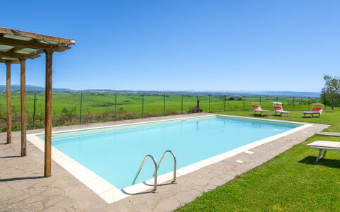 La Palazzina, Ville Di Corsano, Home And Pool: Blauw, Zwembad, Buitenmeubels, Toevlucht, Schaduw, Eco Hotel, Hacienda, Villa, Boerderij, Recreatiecentrum