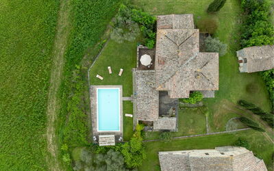 La Palazzina, Ville Di Corsano, Home And Pool: Zwembad, Huis, Landgoed, Huis, Toevlucht, Boerderij, Verblijf, Landscaping, Backyard, Eco Hotel