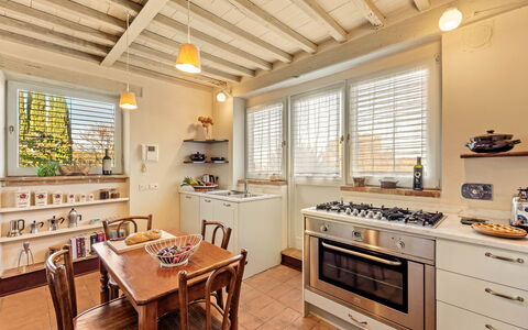 Terra Quercus: Keuken, Interieur Ontwerp, Countertop, Huis, Flooring, Plafond, Meubilair, Verdieping, Kamer, Toestel Van De Keuken