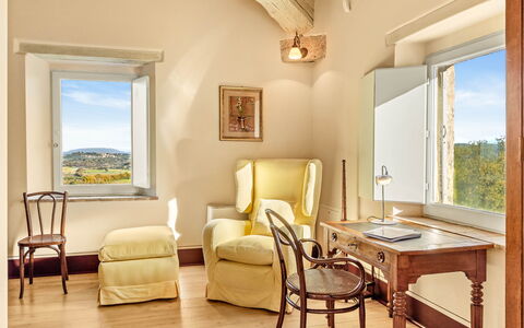 Terra Quercus: Meubilair, Muur, Interieur Ontwerp, Kamer, Flooring, Huis, Verlichting, Plafond, Verdieping, Stoel