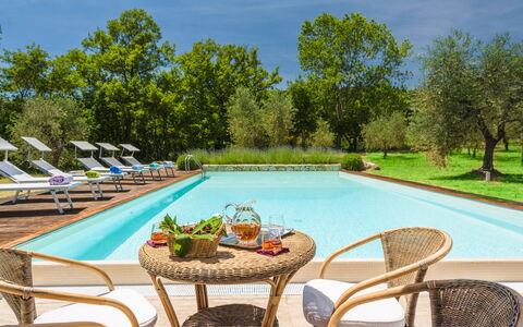 Terra Quercus: Zwembad, Buitenmeubels, Toevlucht, Meubilair, Tuin, Ligstoel, Stoel, Eco Hotel, Hacienda, Thermae