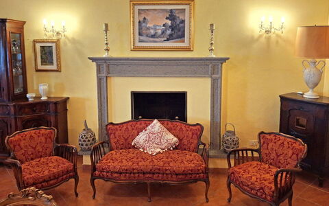 La Palazzina: Meubilair, Interieur Ontwerp, Flooring, Hout, Woonkamer, Verdieping, Bankstel, Verlichting, Bruin, Kamer