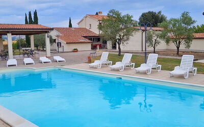 San Giuseppe Villa: Zwembad, Toevlucht, Buitenmeubels, Woongebied, Thermae, Menselijke Nederzetting, Samengesteld Materiaal, Ligstoel, Landgoed, Eco Hotel