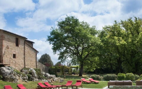 Villa Pipirelli: Landgoed, Tuin, Buitenmeubels, Boerderij, Gazon, Backyard, Hacienda, Villa, Werf, Landscaping