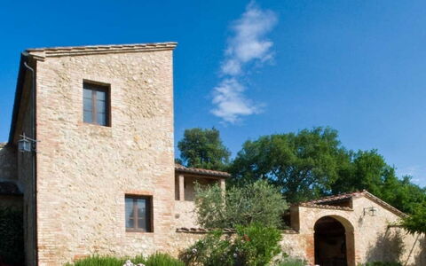 Villa Pipirelli: Muur, Gebouw, Huis, Huis, Architectuur, Facade, Landschap, Struik, Landelijk Gebied