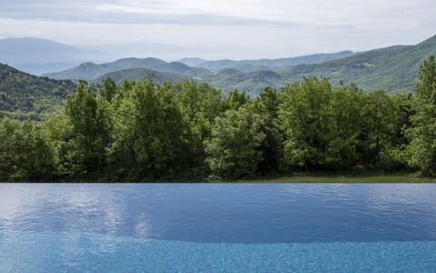 Villa Santa: Bergachtig Landvormen, Natuurlijk Landschap, Heuvel, Bergketen, Heuvel Station, Vallei, Zwembad, Ridge, Reflectie, Eco Hotel