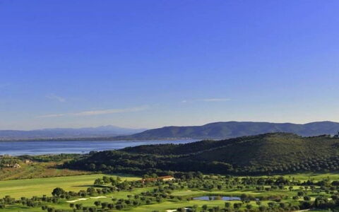 Villa Cala Moresca: Bergachtig Landvormen, Heuvel, Natuurlijk Landschap, Berg, Hoogland, Landschap, Plain, Vogelperspectief, Heuvel Station, Plantage