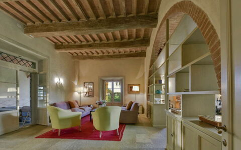 Villa Il Serraglio: Meubilair, Interieur Ontwerp, Muur, Flooring, Plafond, Verdieping, Kamer, Bankstel, Verlichting, Woonkamer