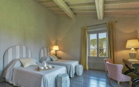 Villa Il Serraglio: Hotel, Zwembad, Villa