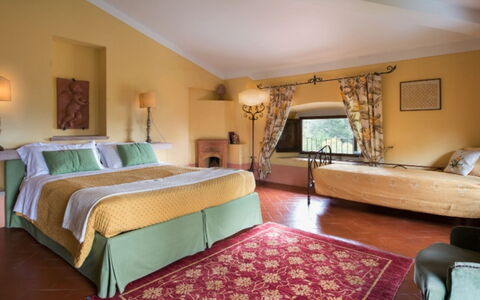 Villa Bel Monte: Meubilair, Interieur Ontwerp, Flooring, Kamer, Plafond, Tafel, Verdieping, Textiel, Stoel, Verlichting