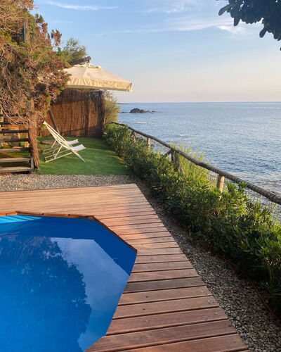 Vistamare: Blauw, Water, Hout, Zee, Kust En Oceanic Landvormen, Oceaan, Kust, Toevlucht, Zwembad, Eco Hotel