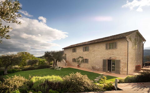 Villa Collinette: Gras, Muur, Struik, Architectuur, Land Lot, Landschap, Landelijk Gebied, Verblijf, Huis