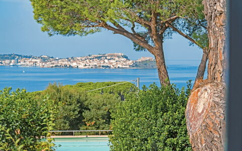 Villa Magazzini: Blauw, Water, Zwemwater, Boom, Vegetation, Kust En Oceanic Landvormen, Zee, Kust, Meer, Oceaan