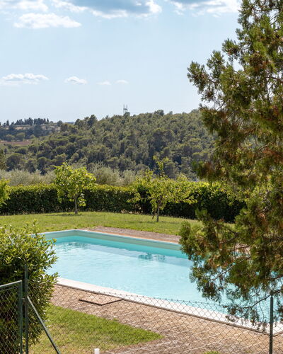 Il Pino Apartment: Zwembad, Toevlucht, Schaduw, Tuin, Buitenmeubels, Eco Hotel, Landscaping, Backyard, Hacienda, Thermae